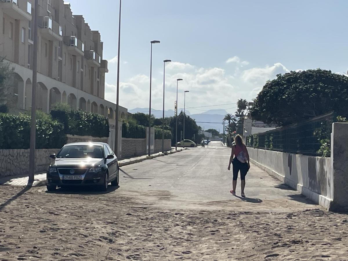 4 Personas, Amplias Terrazas Y 2oo Mt De La Playa Appartement
