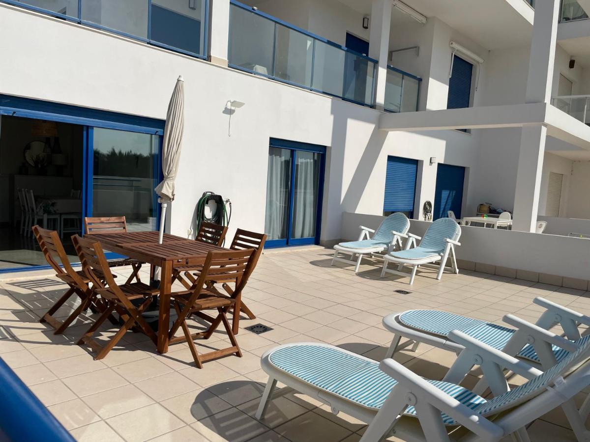 4 Personas, Amplias Terrazas Y 2oo Mt De La Playa Appartement *