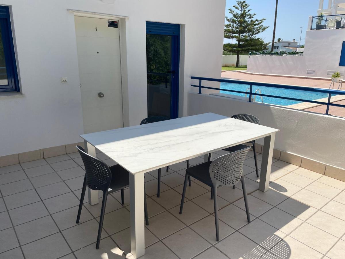 Appartement 4 Personas, Amplias Terrazas Y 2oo Mt De La Playa