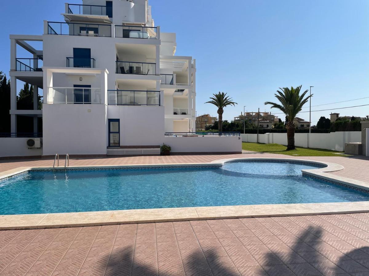 Appartement 4 Personas, Amplias Terrazas Y 2oo Mt De La Playa